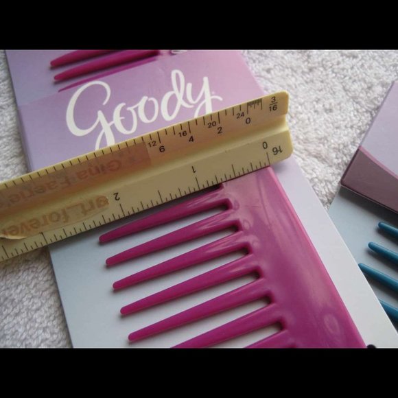 Goody Comb it Thru Detangling Rake Hair Comb Wide Teeth Wet Dry Tangle Free All - Picture 4 of 9